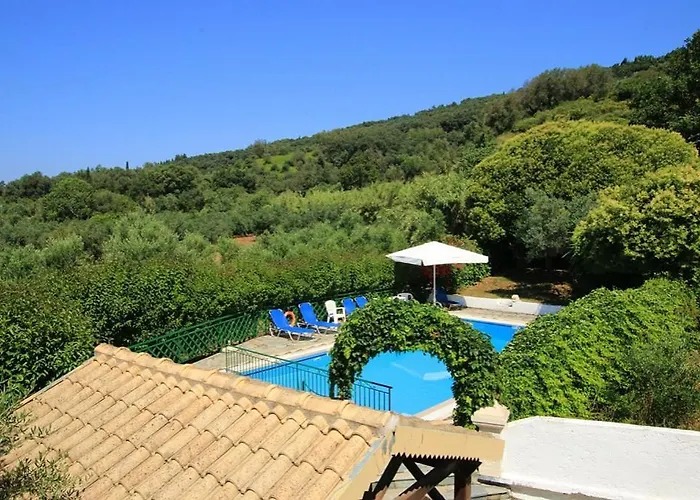 וילה Pool Grigoris *